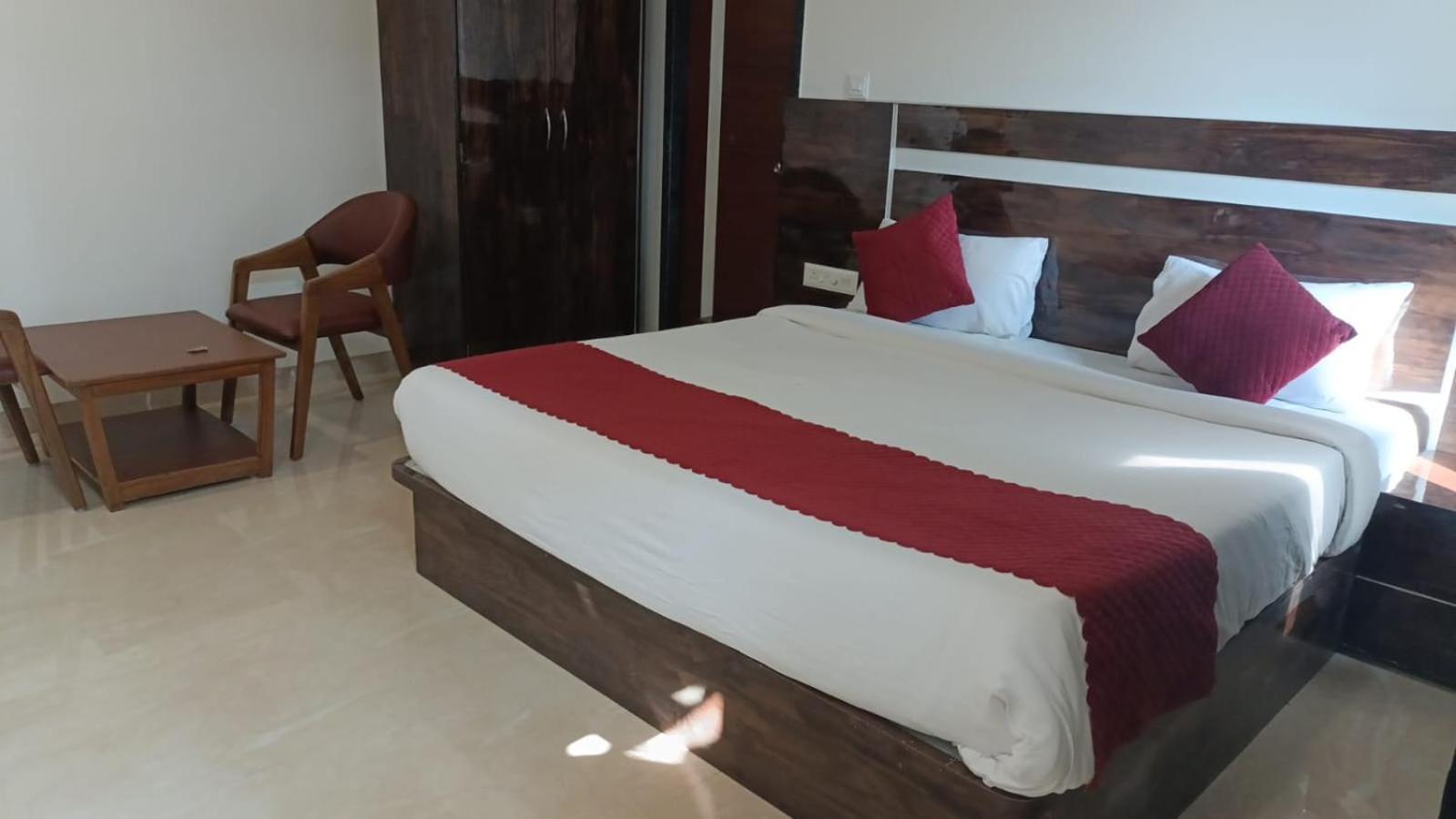 Mountain Hill Resort Lonavala Εξωτερικό φωτογραφία